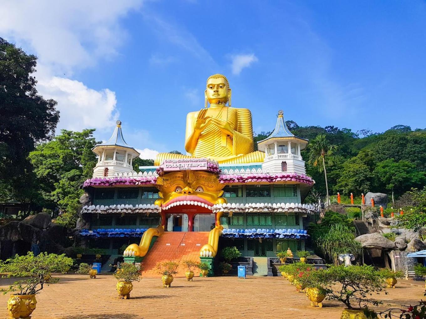 Golden Stars Hotel Dambulla Exterior foto